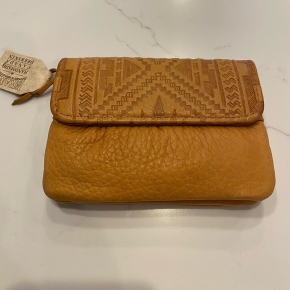 Brama Handbags - NWOT Brama Handmade Canada Deerskin Tooled Leather Wallet